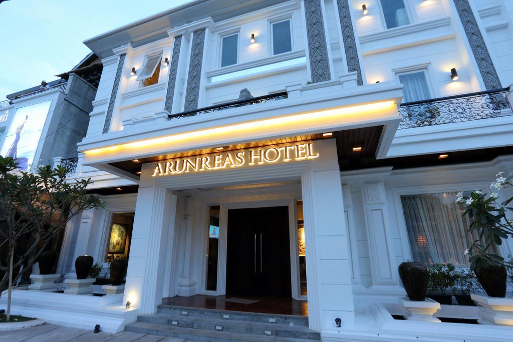 Arunreas Hotel Phnom Pen Exterior foto
