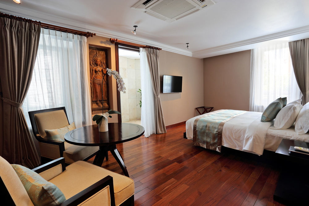 Arunreas Hotel Phnom Pen Exterior foto