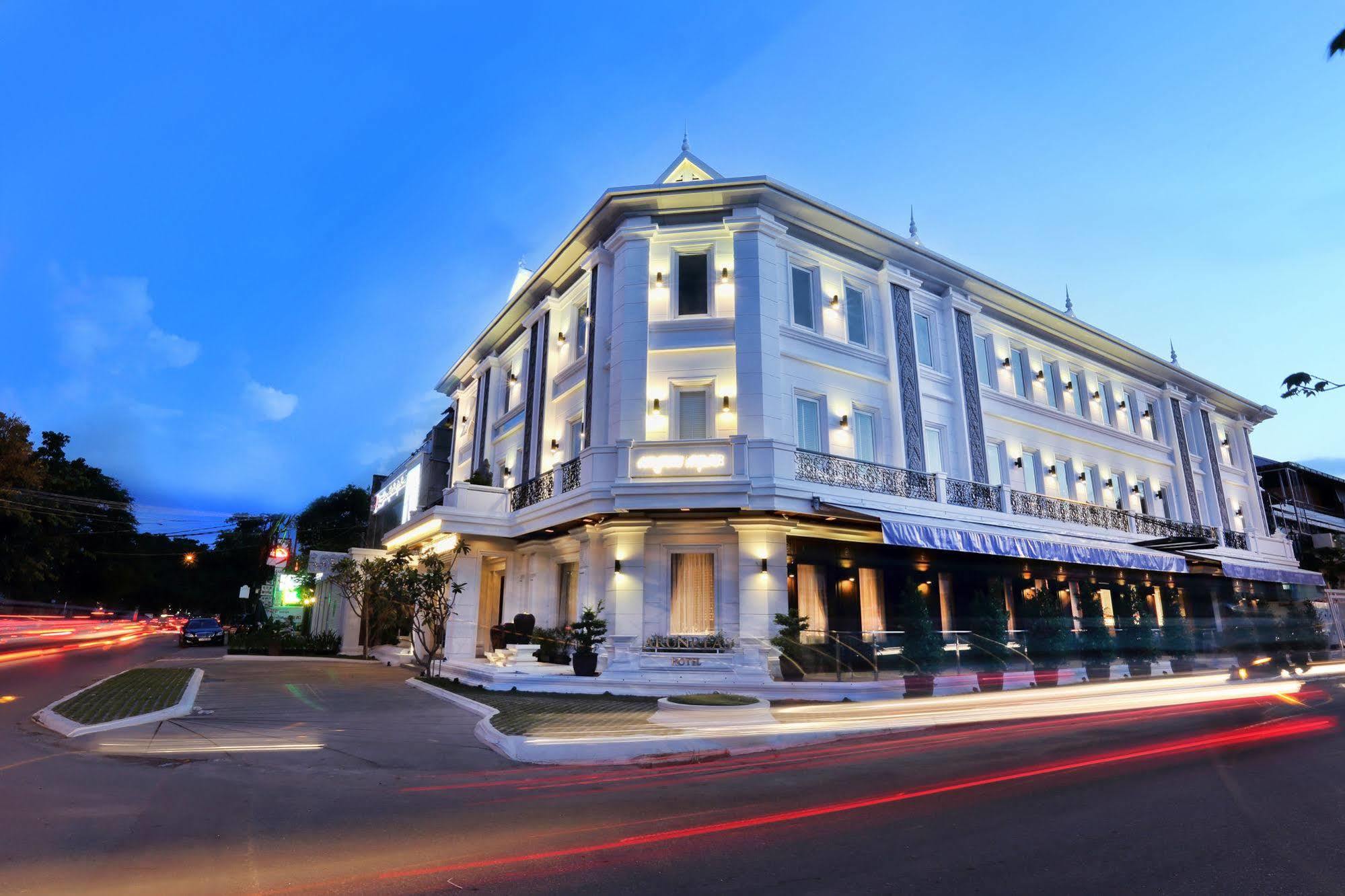 Arunreas Hotel Phnom Pen Exterior foto